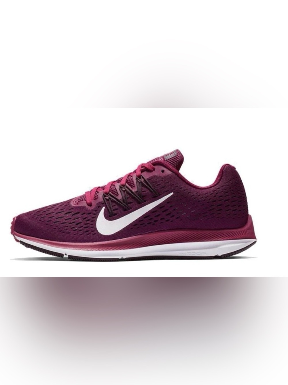 Nike Zoom Winflo 5 Running Shoes Berry Purple Athletic Sneakers Women’s 9.5